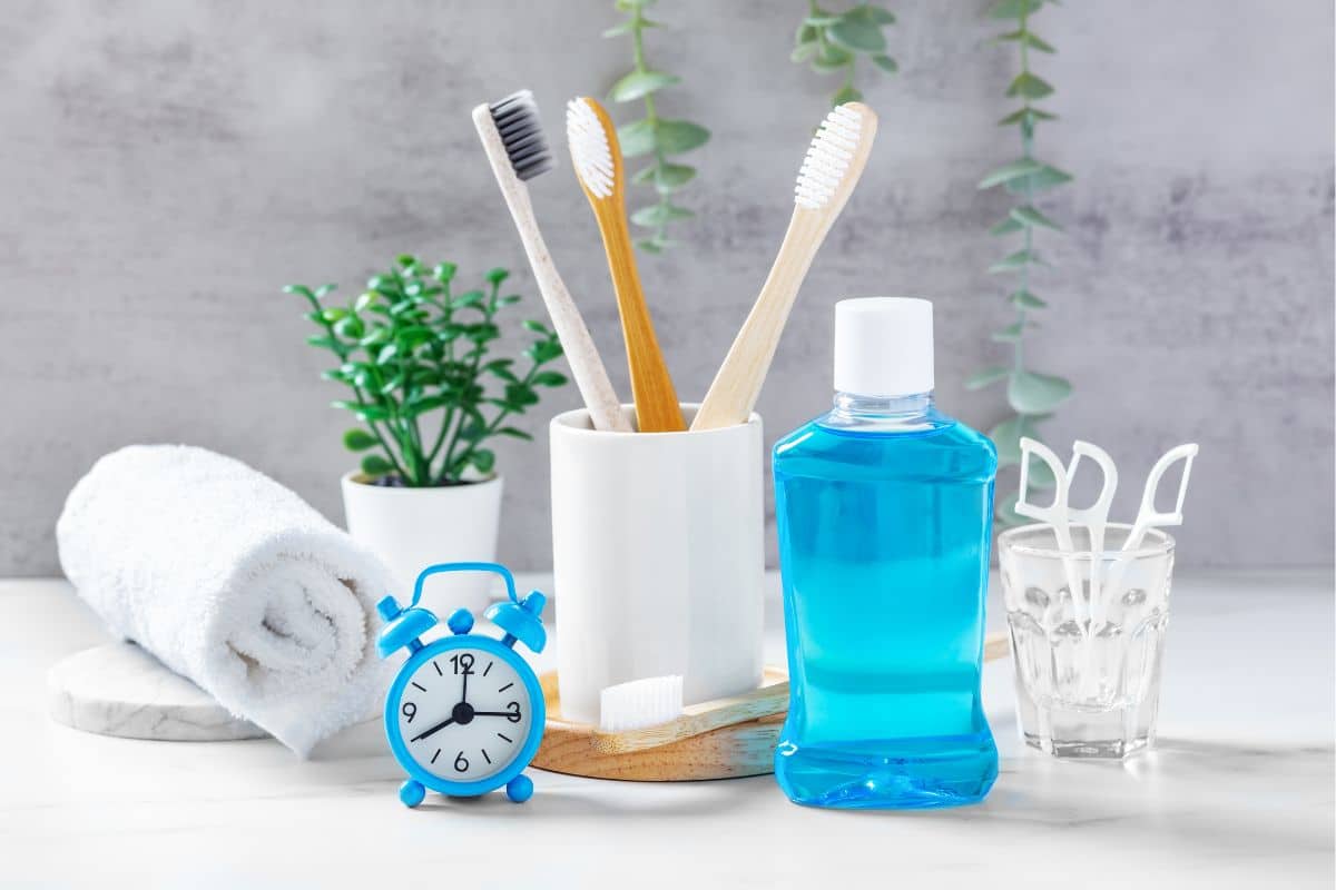 The Right Order: Brushing, Flossing, and Using Mouthwash for Optimal Oral Health