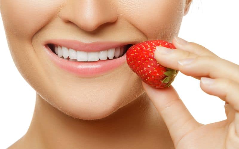 food that help in teeth whitening