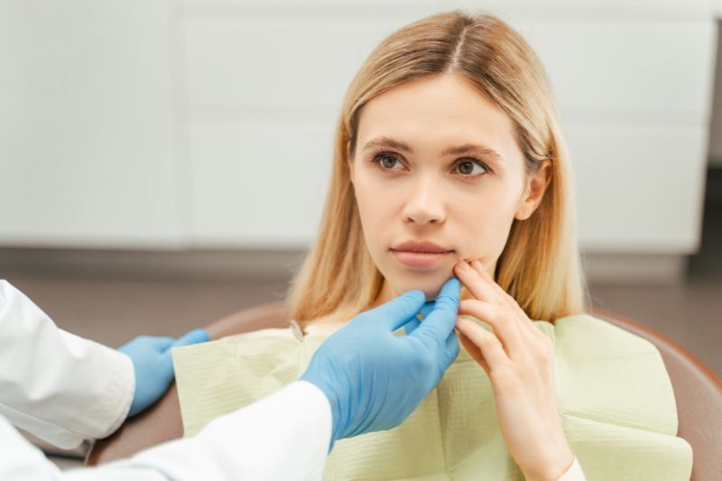 Can an Oral Cancer Screening Find Problems Before Symptoms Appear?