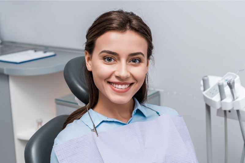 Professional Whitening vs. Veneers for Stained Teeth